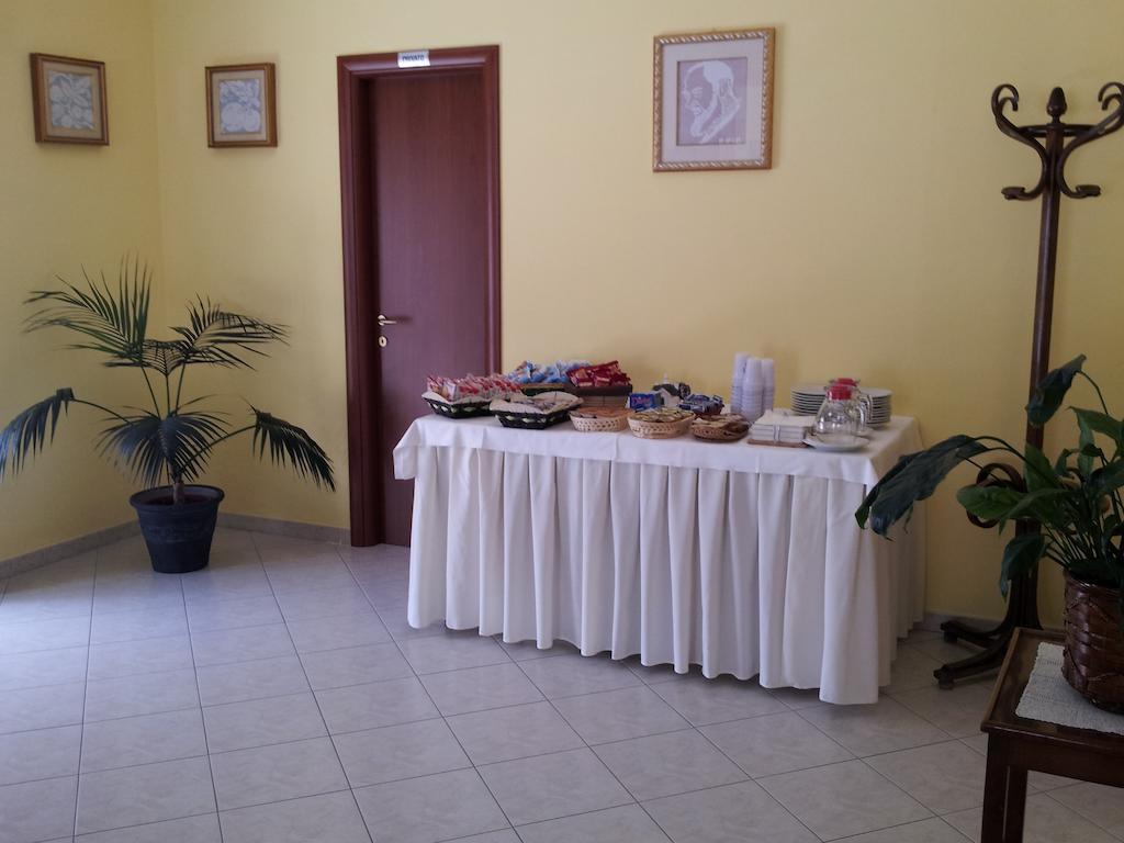 Holiday B&B Vico Del Gargano Eksteriør bilde
